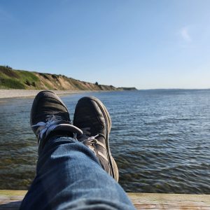 Hoe ik probeerde de oude wandelschoenen van mijn man te laten verdwijnen (en faalde)