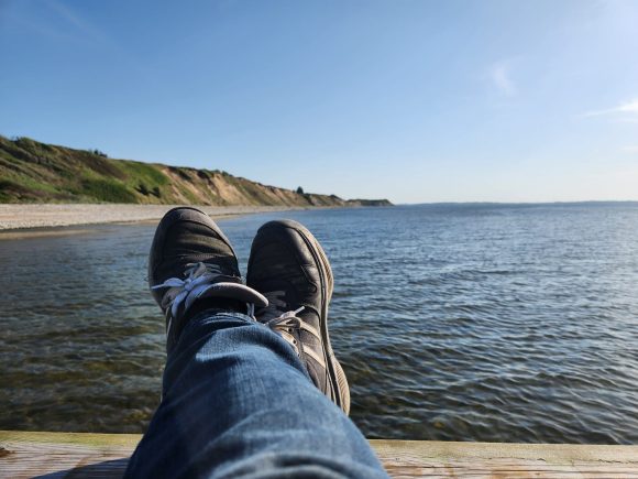Hoe ik probeerde de oude wandelschoenen van mijn man te laten verdwijnen (en faalde)